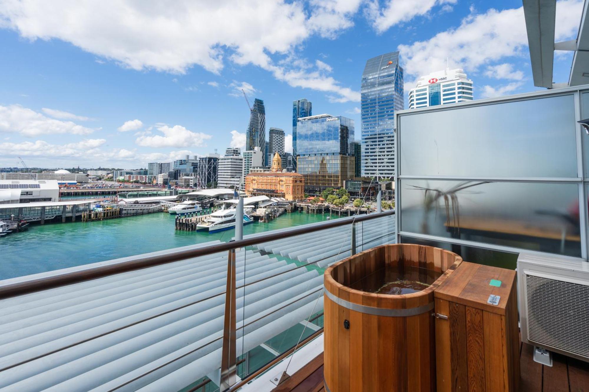 Penthouse Apartment With Stunning Harbour Views Auckland Exterior foto